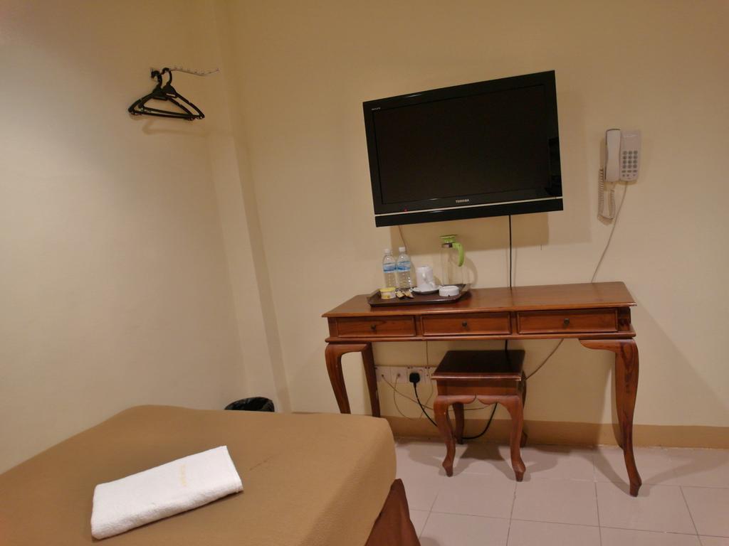 Sunnie Hotel Τζόχορ Μπάχρου Δωμάτιο φωτογραφία