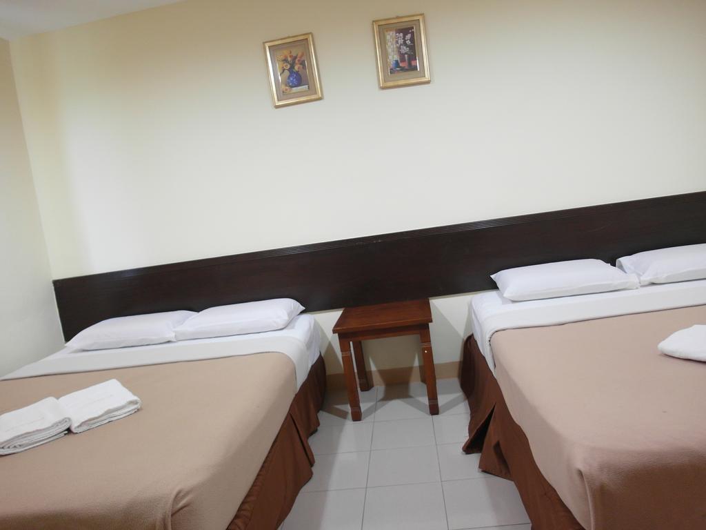 Sunnie Hotel Τζόχορ Μπάχρου Δωμάτιο φωτογραφία